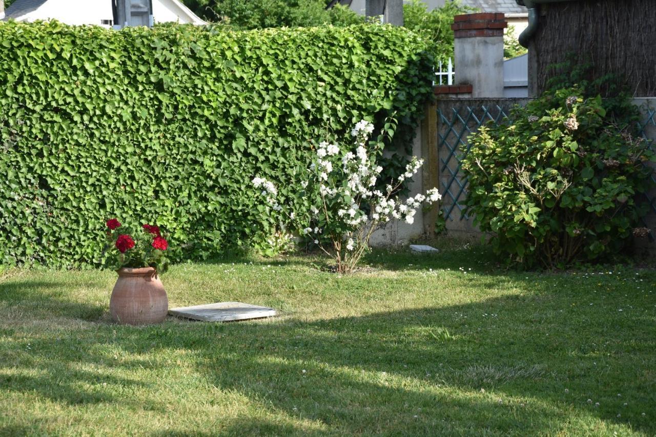 Le Clos Du Vieux Port Véretz Exterior foto